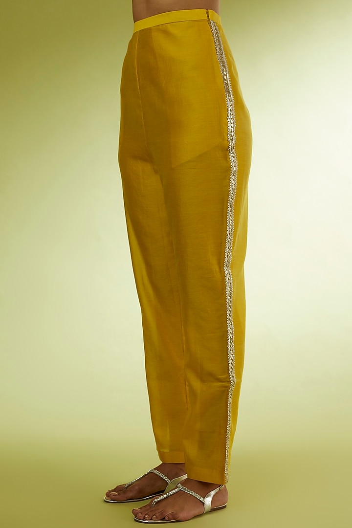 Yellow Hand Embroidered Kurta Set by Rajat tangri at Pernia's Pop Up Shop