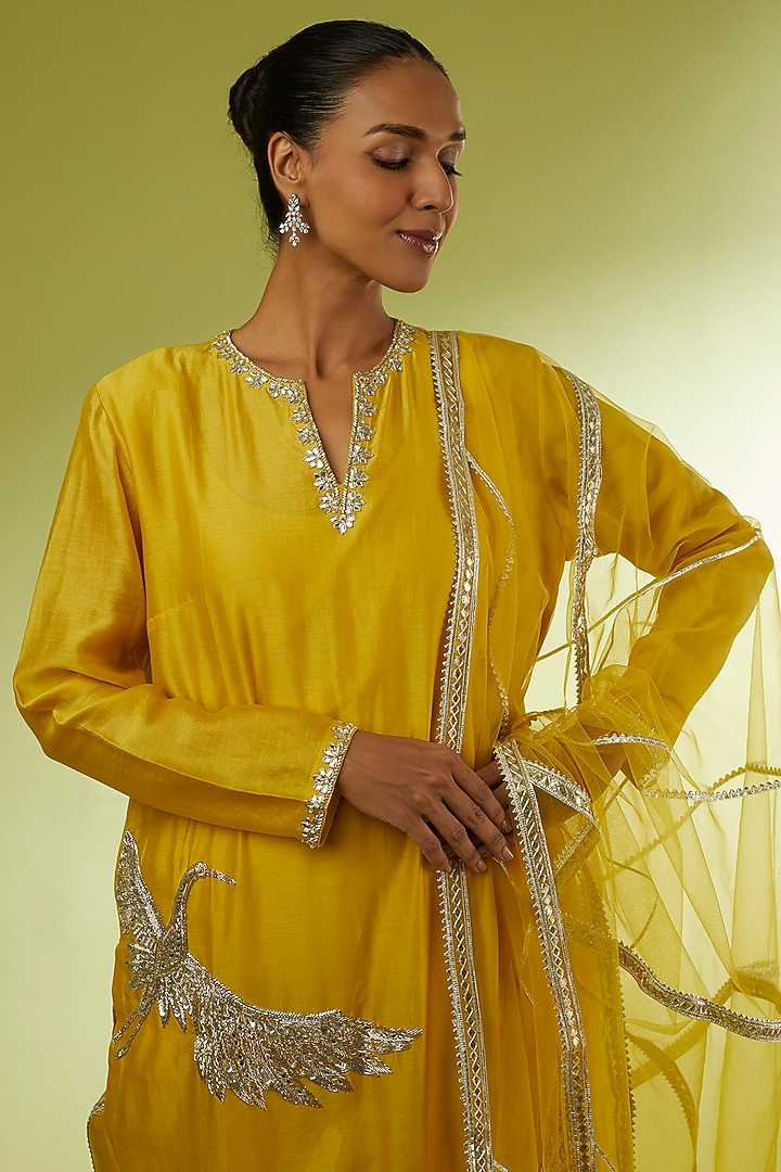 Yellow Hand Embroidered Kurta Set by Rajat tangri at Pernia's Pop Up Shop