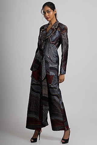Black Taffeta & Georgette Hand Embroidered Pant Suit Set by Rajat tangri 