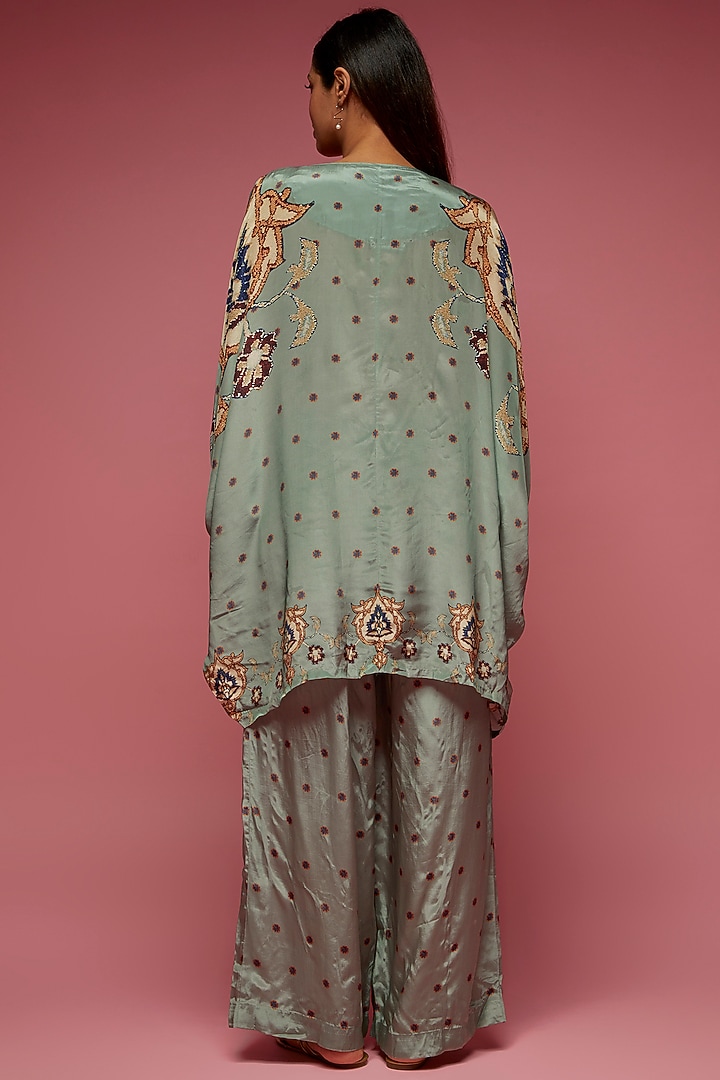 Grey Crepe Kite Kaftan Set by Rajat tangri at Pernia's Pop Up Shop