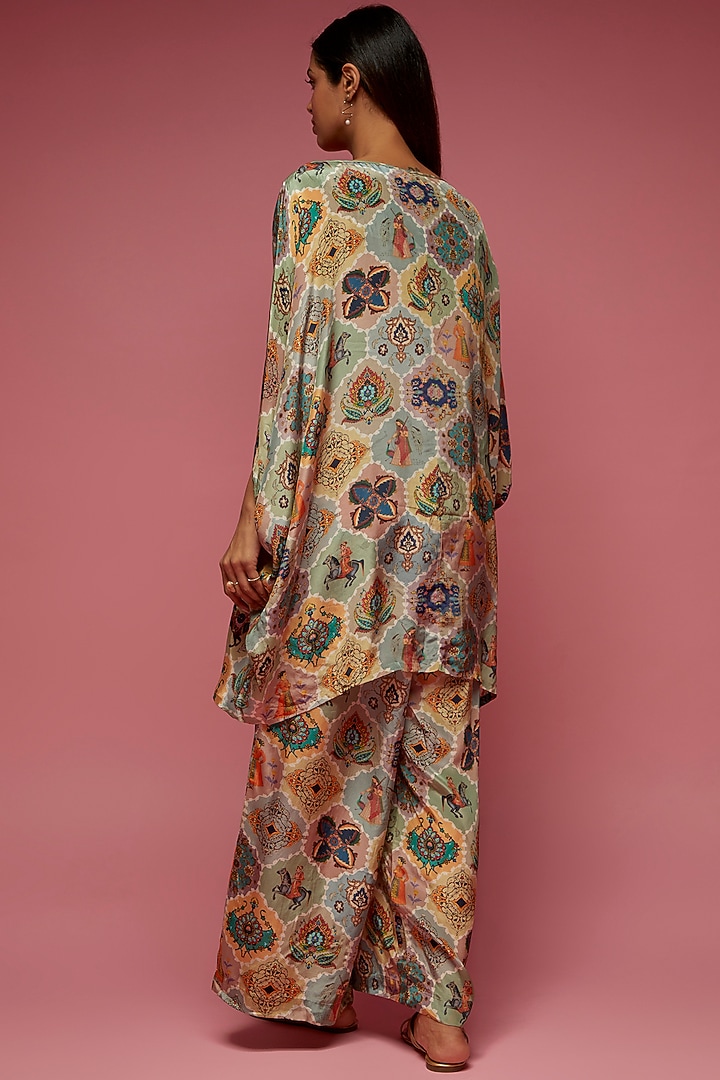 Dusty Rose Crepe Kaftan Set by Rajat tangri at Pernia's Pop Up Shop