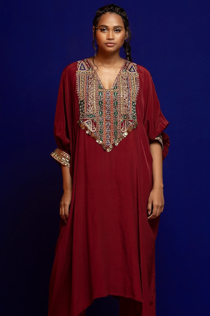 Plum Crepe Kaftan Set by Rajat tangri at Pernia's Pop Up Shop