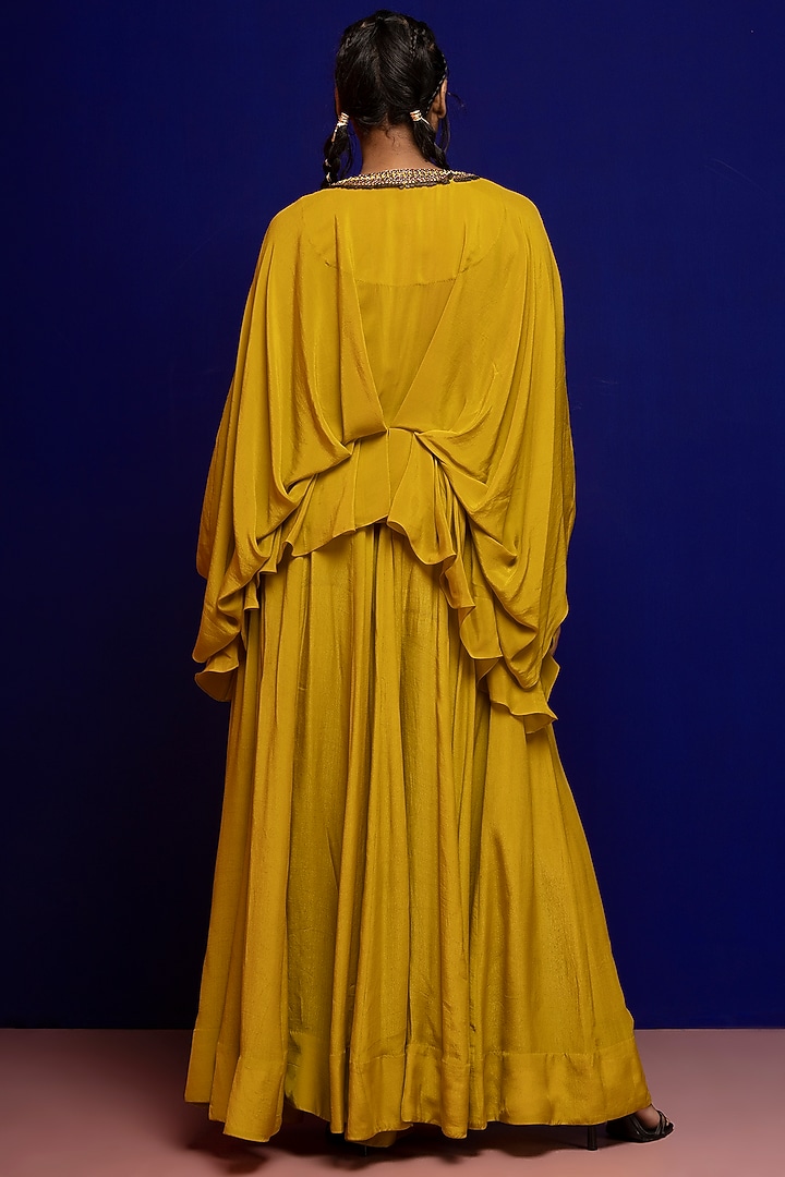 Mustard Crepe Pant Set by Rajat tangri at Pernia's Pop Up Shop