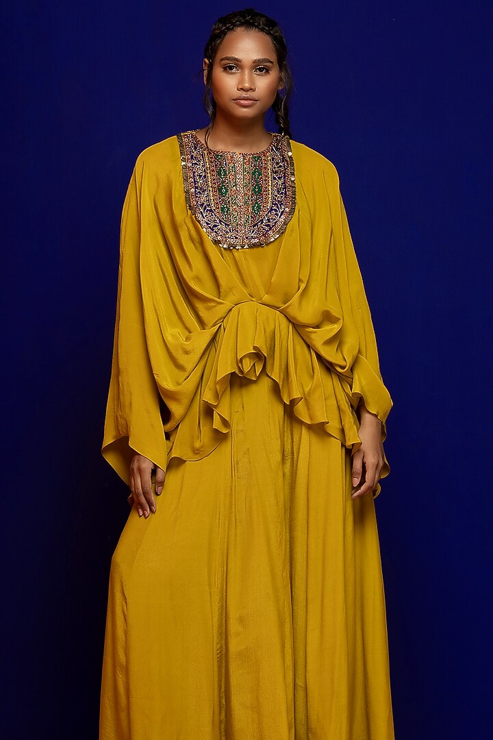Mustard Crepe Pant Set by Rajat tangri at Pernia's Pop Up Shop