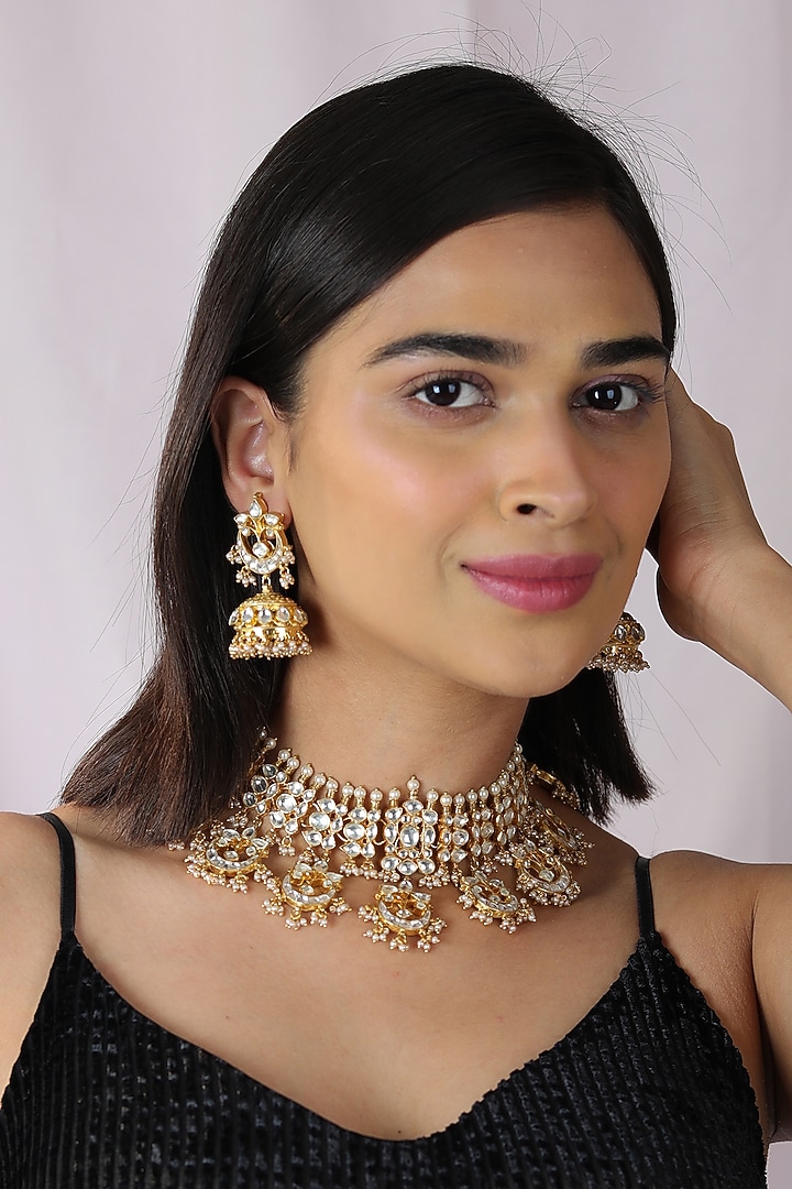 Gold Finish Jadau Choker Necklace Set by Riana Jewellery at Pernia's Pop Up Shop