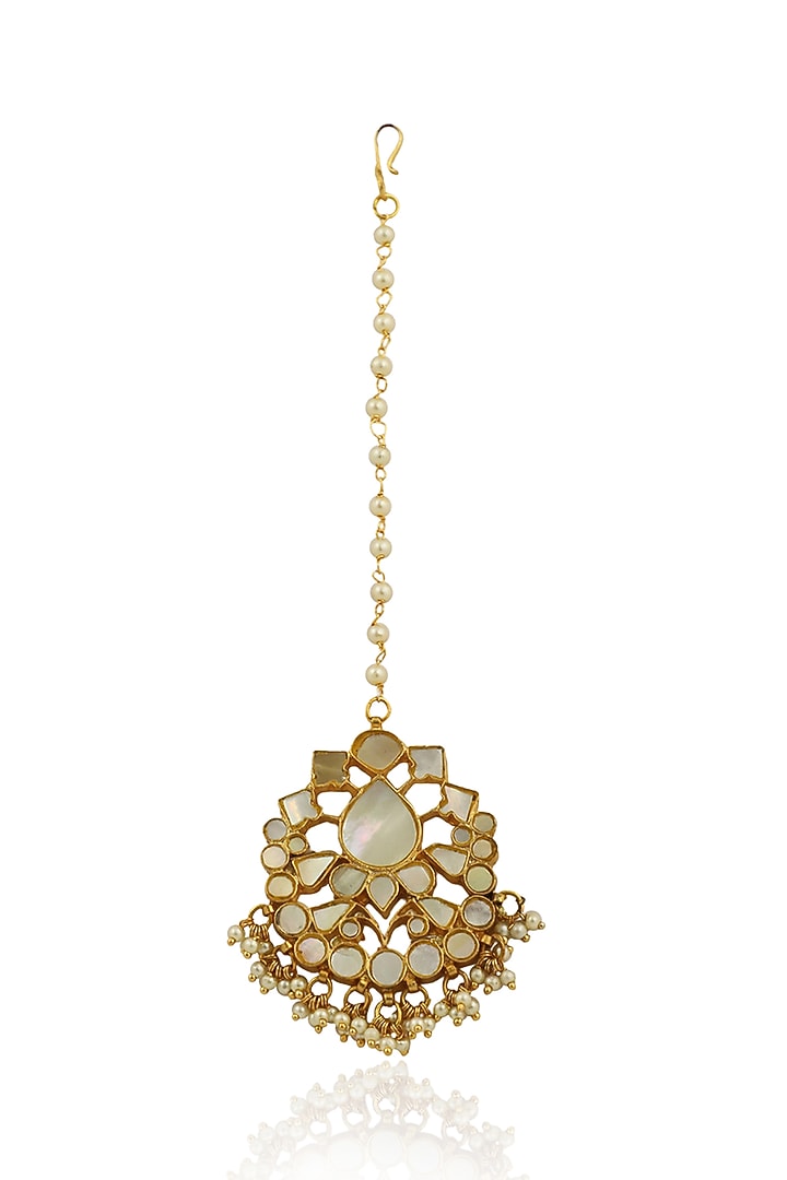 Gold Plated Mother Of Pearls Maang Tikka by Riana Jewellery at Pernia's Pop Up Shop