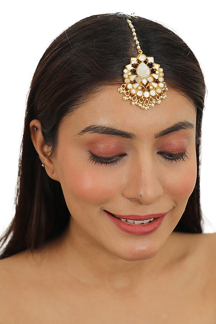 Gold Plated Mother Of Pearls Maang Tikka by Riana Jewellery at Pernia's Pop Up Shop