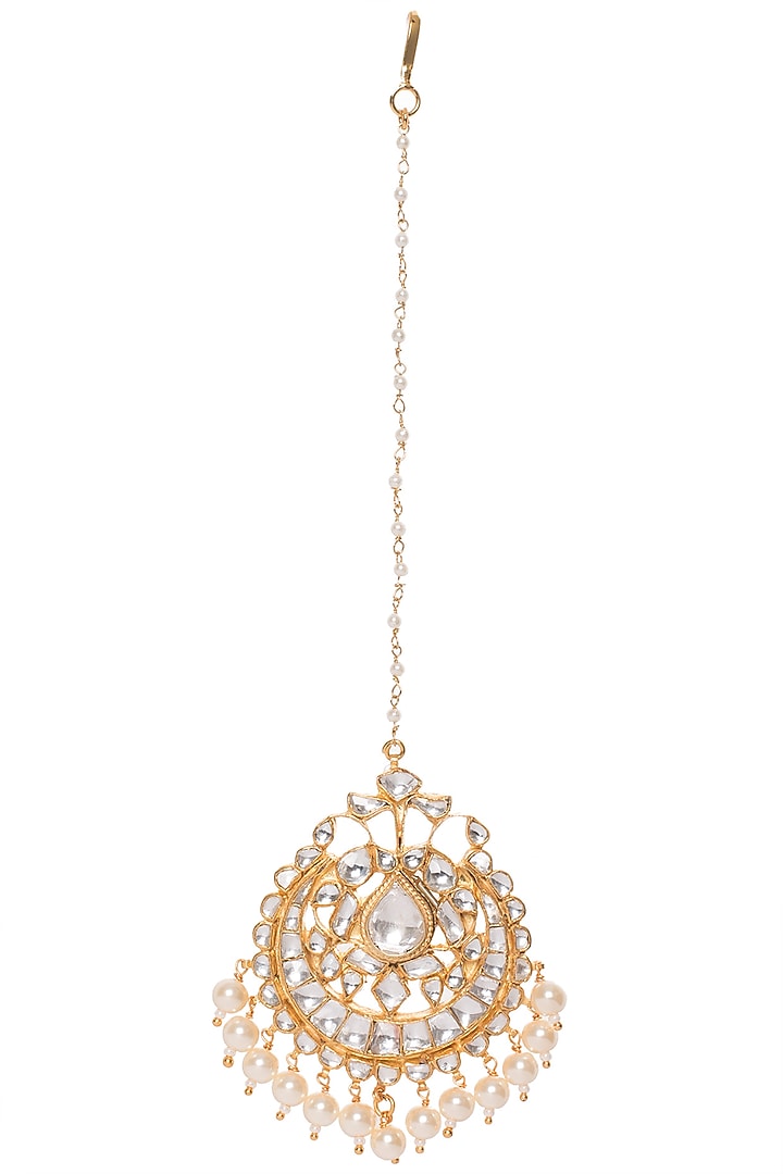Gold plated kundan stones and pearl crescent maangtika available only at Pernia's Pop Up Shop.