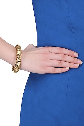 Set Of 2 Gold Finish Cutwork Bangles by Riana Jewellery