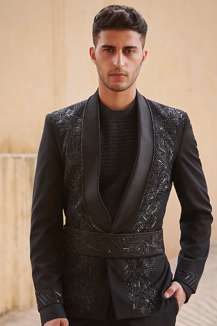 Black Embroidered Tuxedo Set by Rachit Khanna Men at Pernia's Pop Up Shop