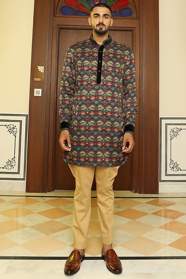 Black Digital Printed Kurta by Rohit Kamra Jaipur at Pernia's Pop Up Shop