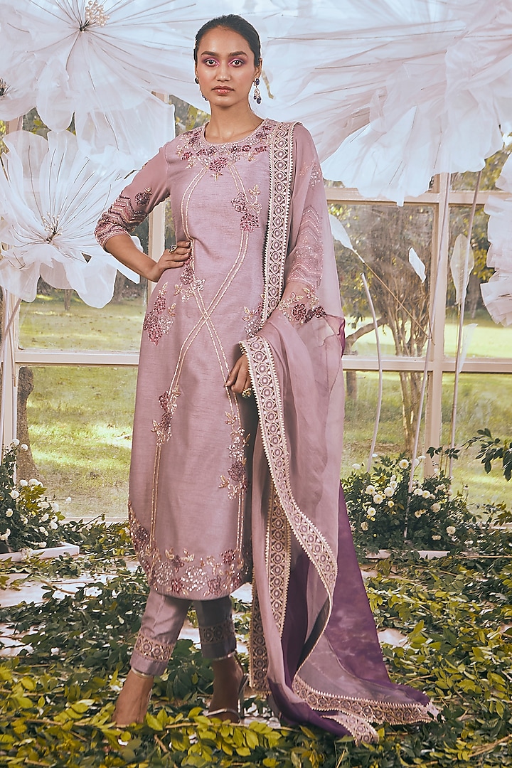 Misty Lilac Georgette Aari Embroidered Kurta Set by Rachit Khanna at Pernia's Pop Up Shop