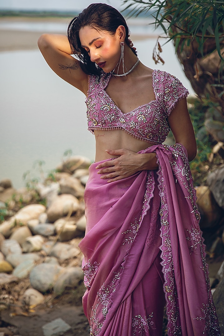 Pink Crepe Tissue Sequin Embellished Reception Saree Set by Rachit Khanna at Pernia's Pop Up Shop