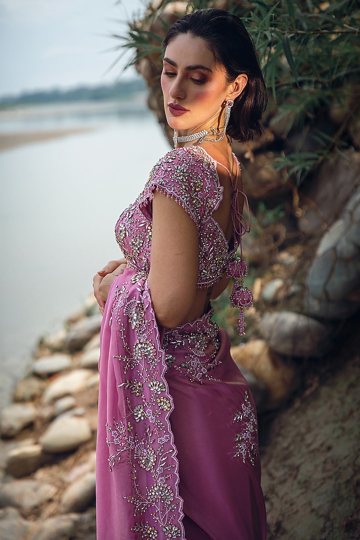 Pink Crepe Tissue Sequin Embellished Reception Saree Set by Rachit Khanna at Pernia's Pop Up Shop