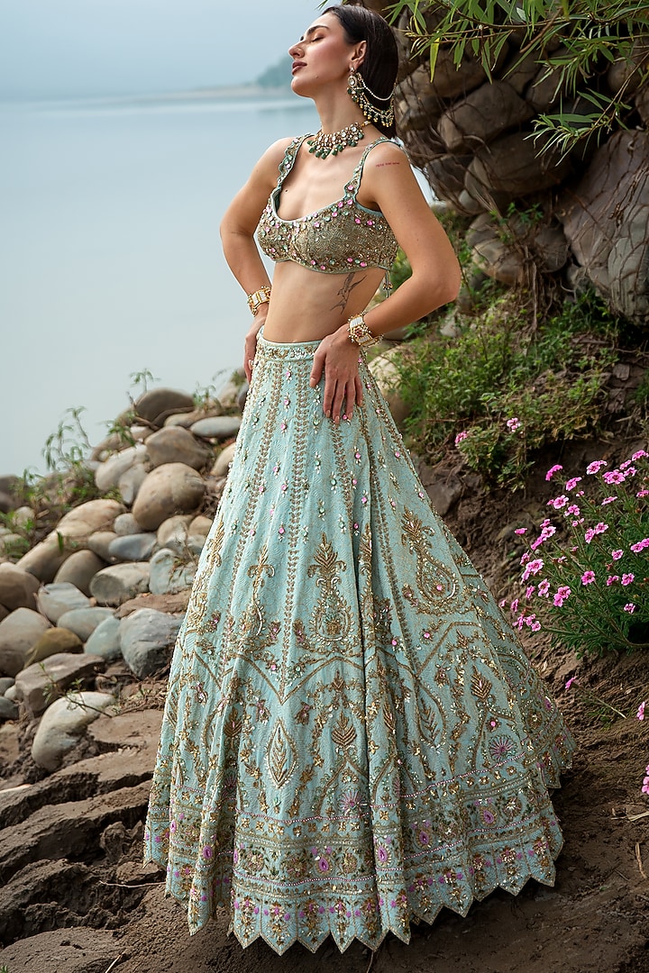 Aqua Green Zari Georgette Nakshi Embellished Bridal Lehenga Set by Rachit Khanna at Pernia's Pop Up Shop