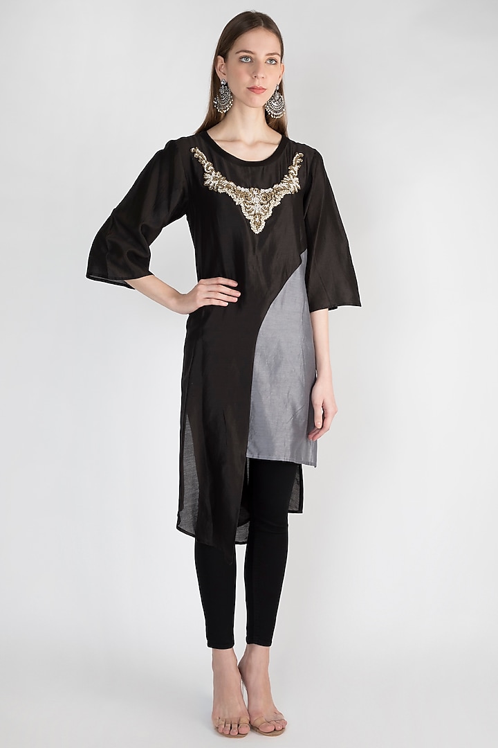 Black Embroidered Tunic With Inner Slip by Rocky Star
