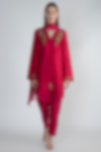 Red Chanderi & Raw Silk Tassels Embroidered Tunic Set by ROCKY STAR