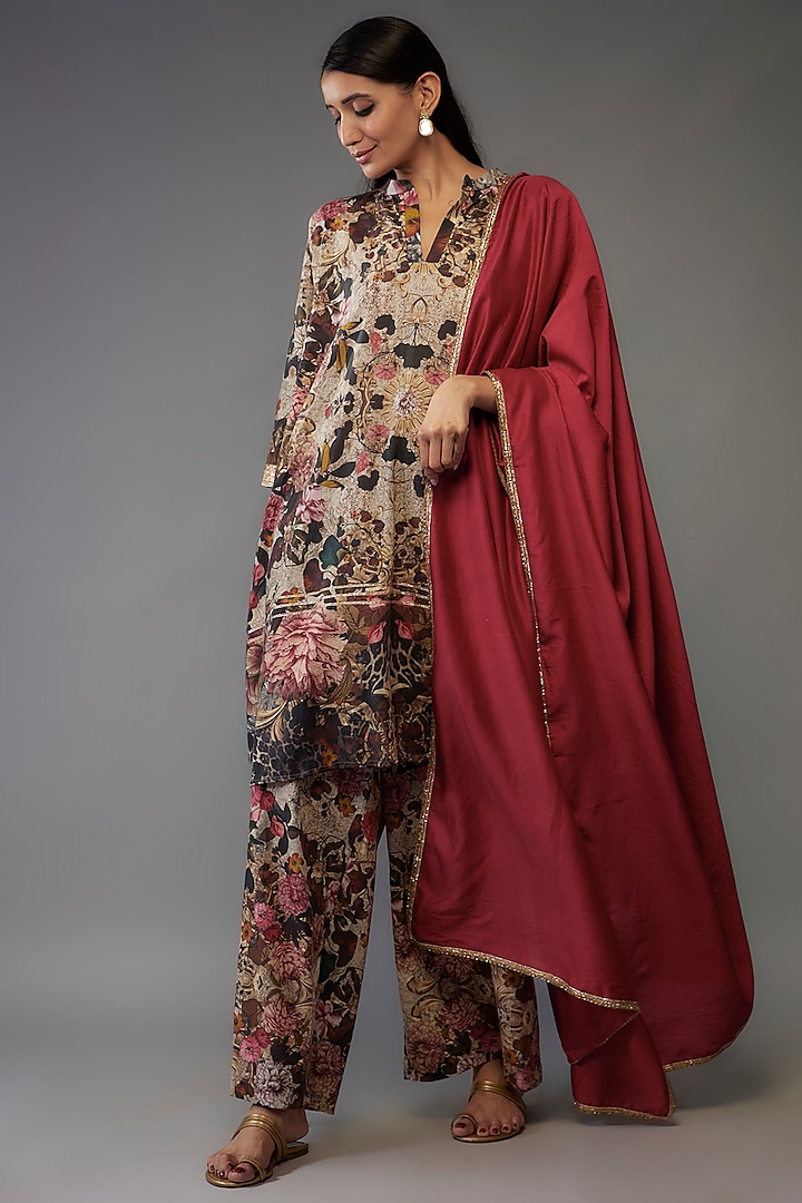 Multi-Colored Mulmul Floral Printed Tunic Set by Rocky Star at Pernia's Pop Up Shop