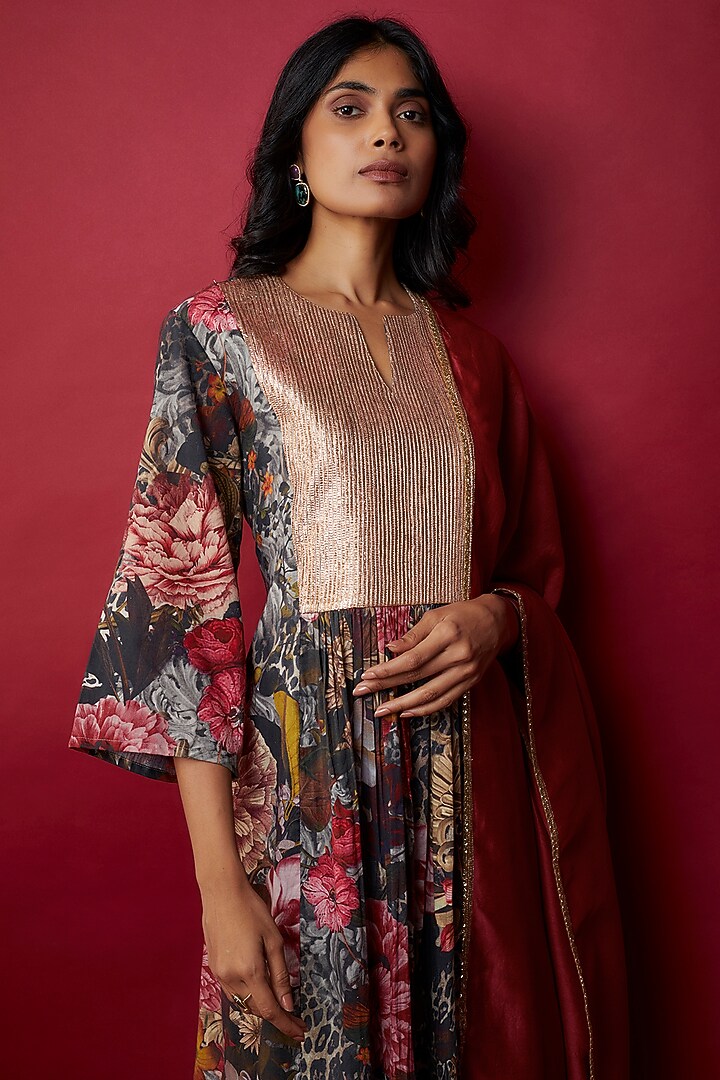 Multi-Colored Mulmul Botanical Printed & Gota Work Tunic Set by Rocky Star at Pernia's Pop Up Shop