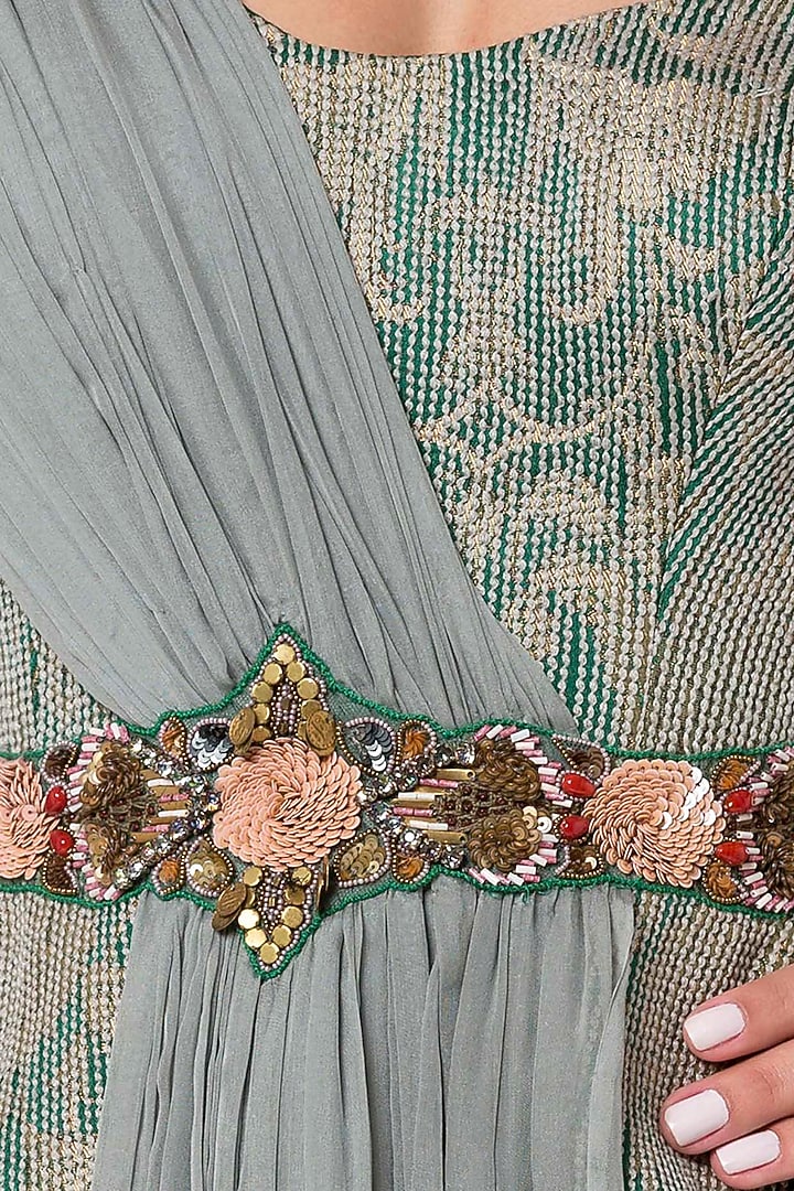 Grey embroidered lehenga set with belt available only at Pernia's Pop Up Shop.