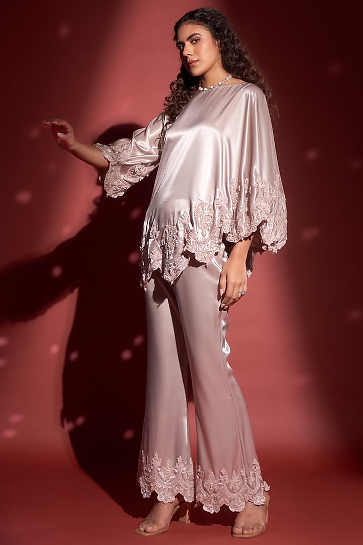 Pinkish Grey Silk Satin Hand Embroidered Kaftan Set by Rimple Agrawal at Pernia's Pop Up Shop