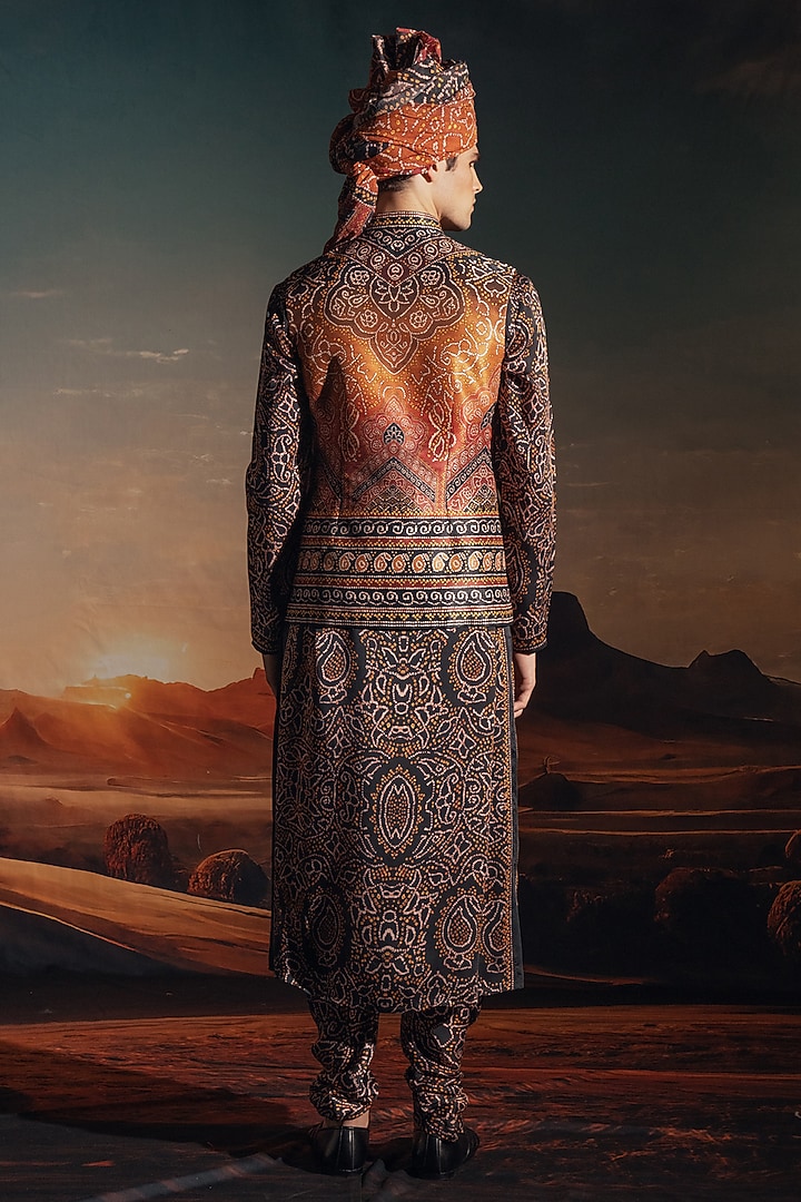 Black Dupion Silk Printed Bundi Jacket Set by Rajdeep Ranawat Men at Pernia's Pop Up Shop