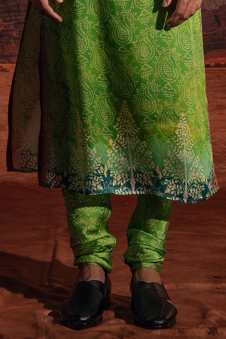 Kiwi Green Dupion Silk Printed Bundi Jacket Set by Rajdeep Ranawat Men at Pernia's Pop Up Shop