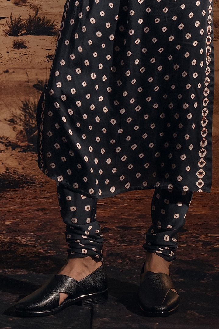 Black Dupion Silk Printed & Embroidered Bundi Jacket Set by Rajdeep Ranawat Men at Pernia's Pop Up Shop