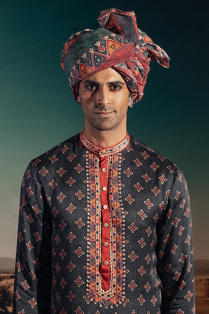 Charcoal Dupion Silk Printed Bundi Jacket Set by Rajdeep Ranawat Men at Pernia's Pop Up Shop