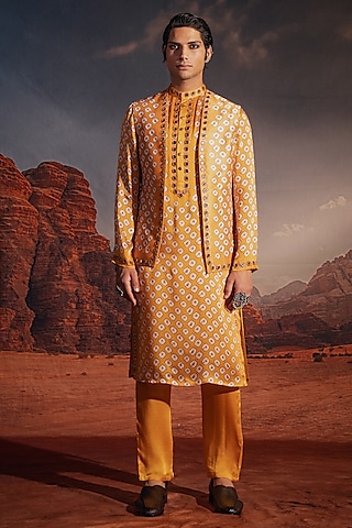 Mustard Dupion Silk Printed & Embroidered Bundi Jacket Set by Rajdeep Ranawat Men