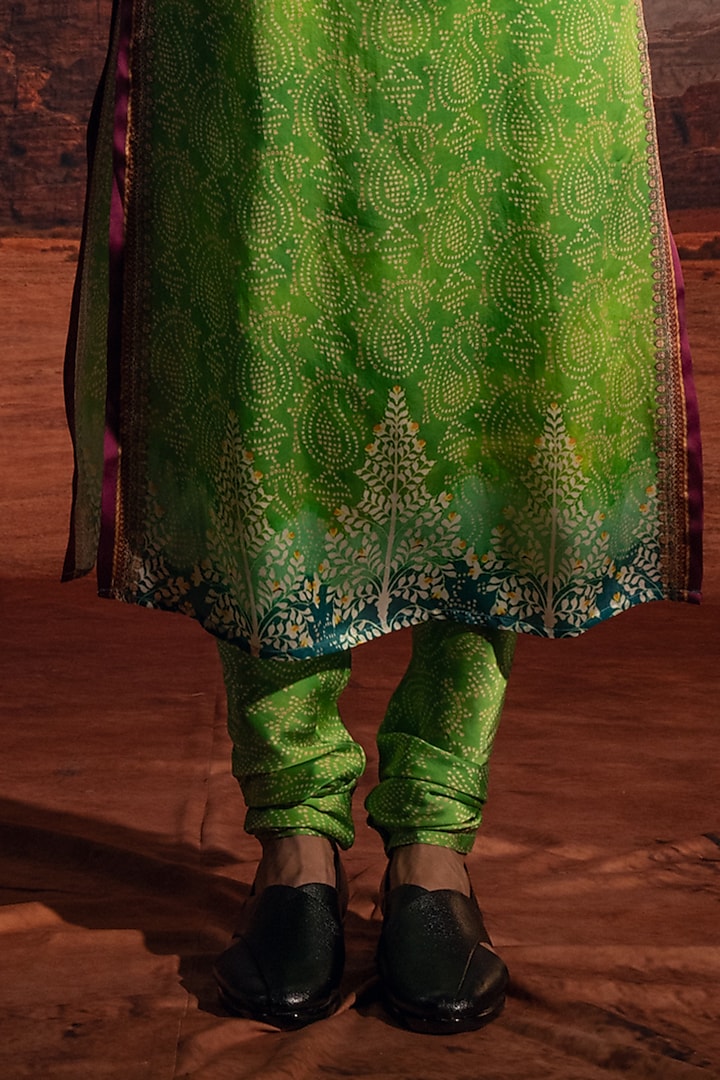 Kiwi Green Satin Printed Kurta Set by Rajdeep Ranawat Men at Pernia's Pop Up Shop