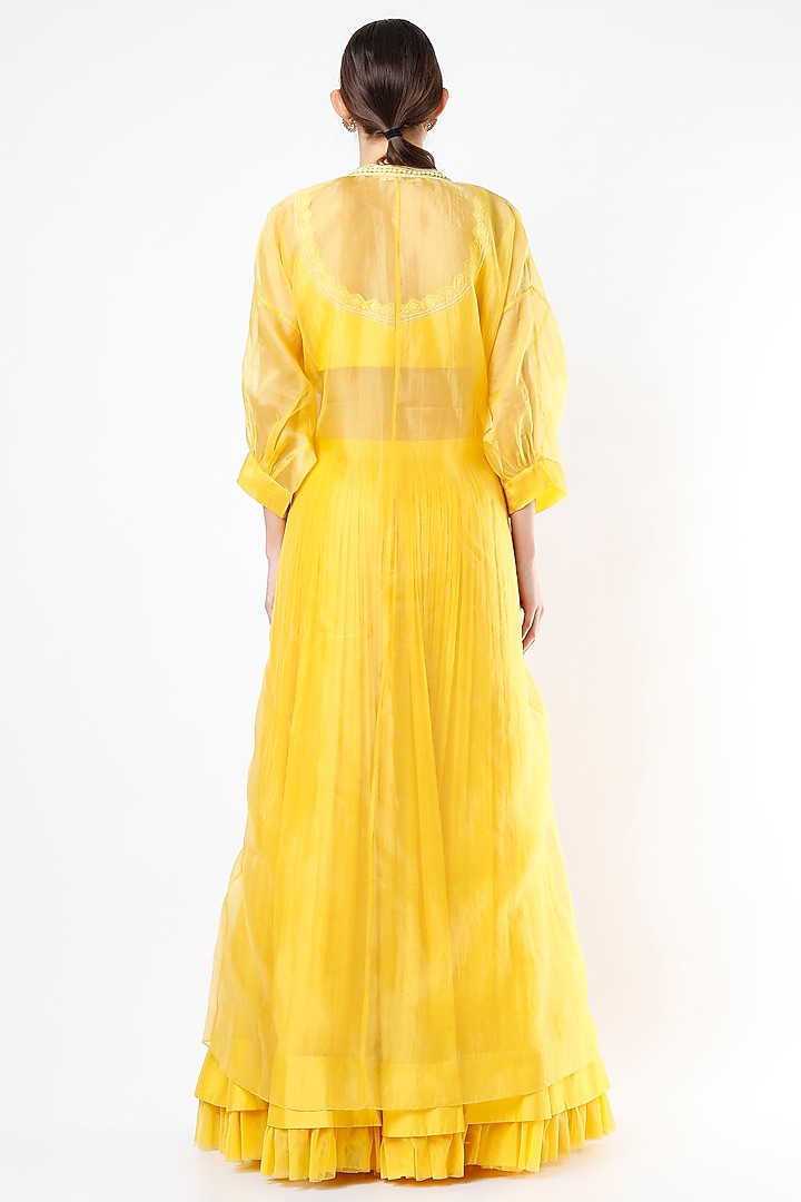 Yellow Ruched Wedding Lehenga Set by Ridhi Mehra at Pernia's Pop Up Shop