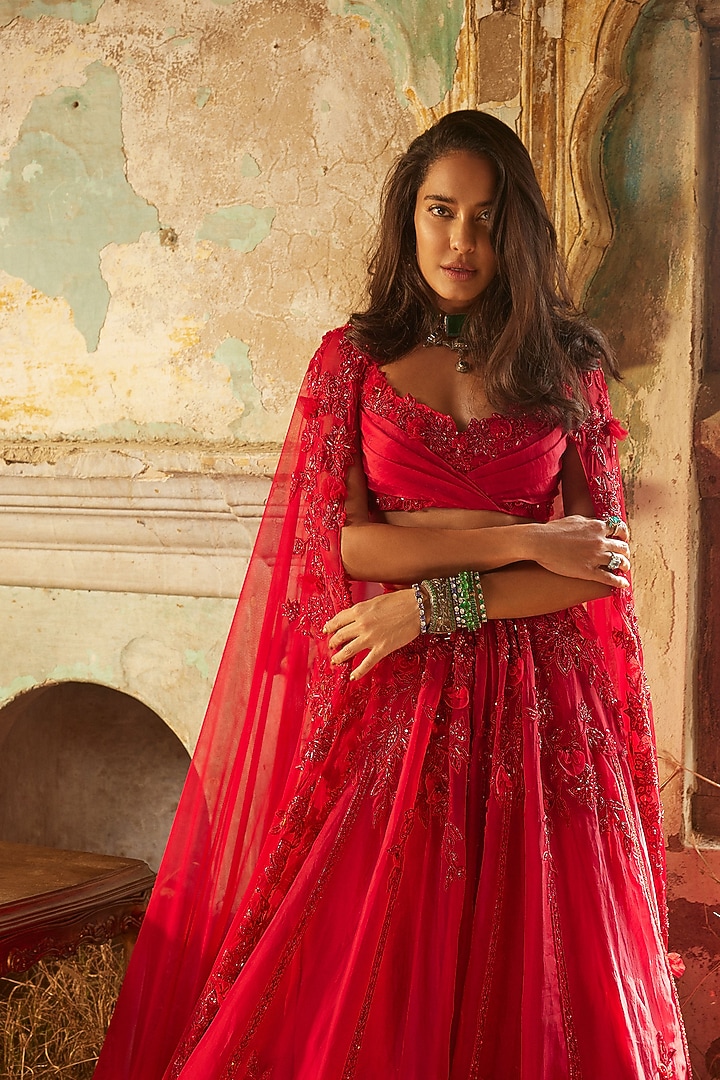 Red Organza Embroidered Bridal Lehenga Set by Ridhi Mehra at Pernia's Pop Up Shop