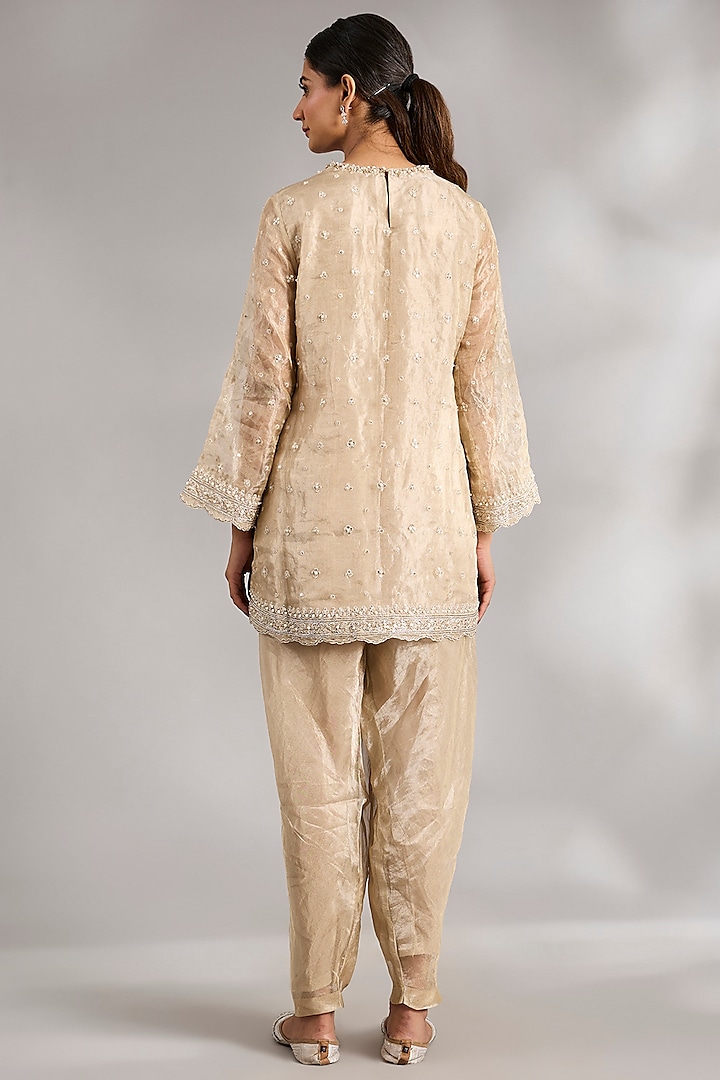 Water Gold Organza & Tissue Embroidered Kurta Set by Ridhi Mehra at Pernia's Pop Up Shop