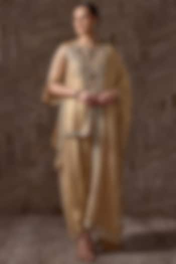 Deep Gold Tissue Embroidered Kurta Set by Ridhi Mehra at Pernia's Pop Up Shop