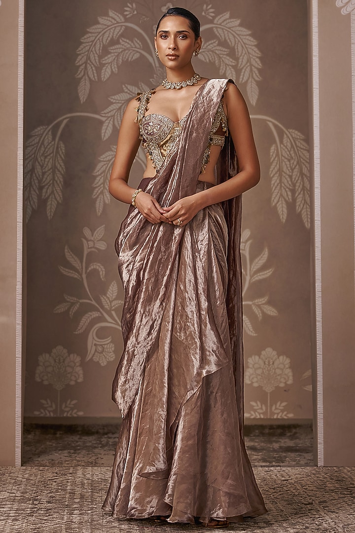 Deep Lilac Tissue Embroidered Draped Reception Saree Set by Ridhi Mehra at Pernia's Pop Up Shop