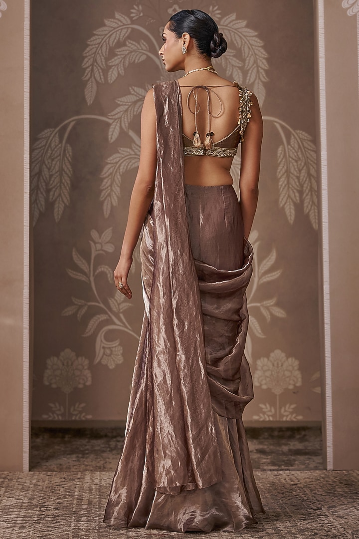 Deep Lilac Tissue Embroidered Draped Reception Saree Set by Ridhi Mehra at Pernia's Pop Up Shop