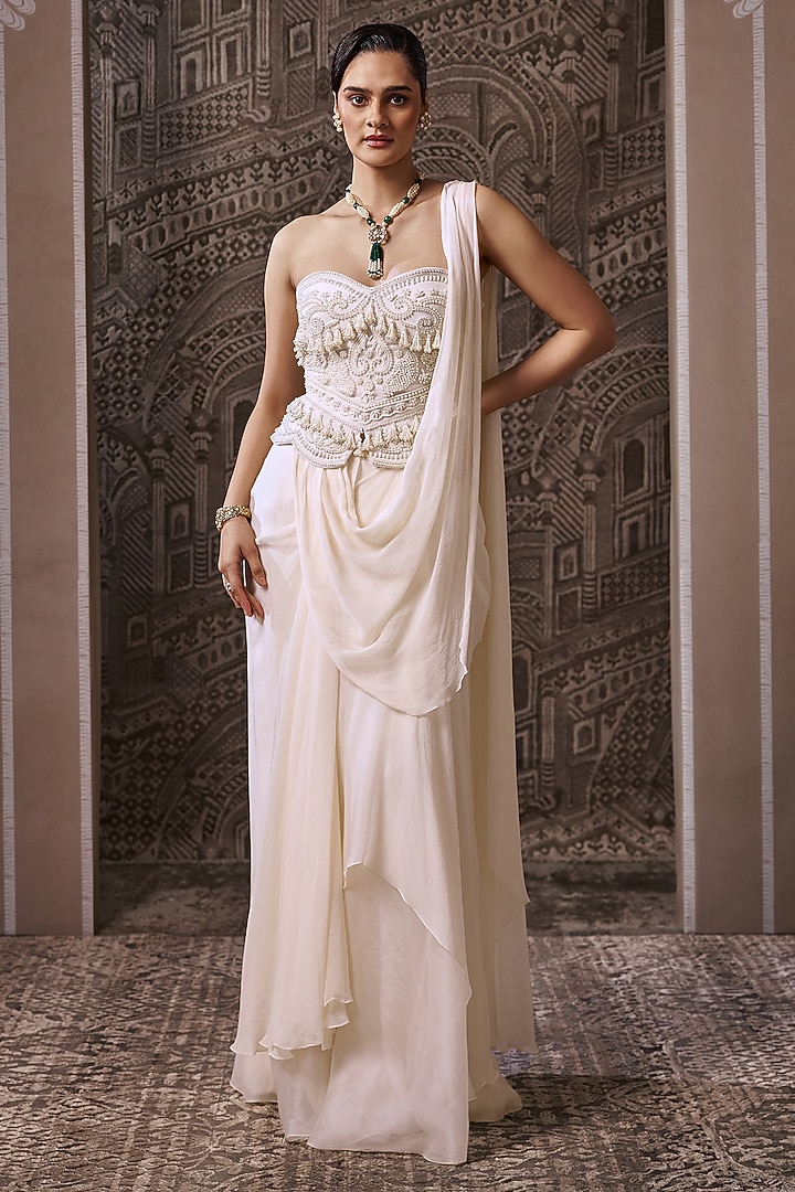 Ivory Chiffon Embroidered Draped Reception Saree Set by Ridhi Mehra at Pernia's Pop Up Shop