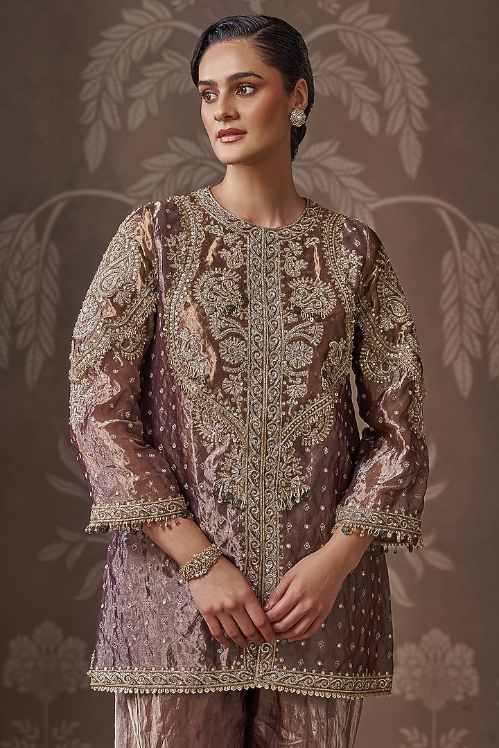 Deep Lilac & Gold Tissue Embroidered Kurta Set by Ridhi Mehra at Pernia's Pop Up Shop