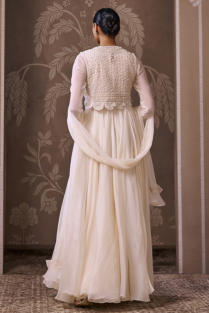 Ivory Chiffon & Organza Embroidered Bridal Anarkali Set by Ridhi Mehra at Pernia's Pop Up Shop