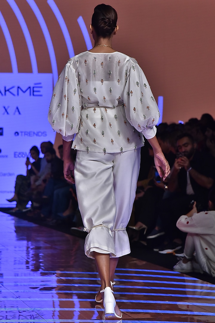 Ivory Chanderi Pant Set by Ridhi Mehra at Pernia's Pop Up Shop