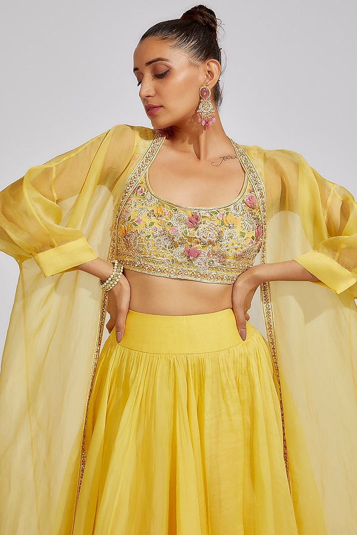 Primrose-Yellow Organza Jacket Wedding Lehenga Set by Ridhi Mehra at Pernia's Pop Up Shop