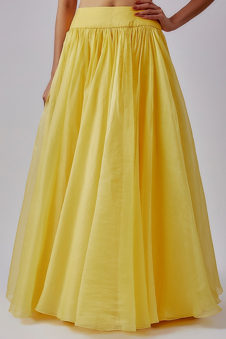 Yellow Organza Embroidered Wedding Lehenga Set by Ridhi Mehra at Pernia's Pop Up Shop