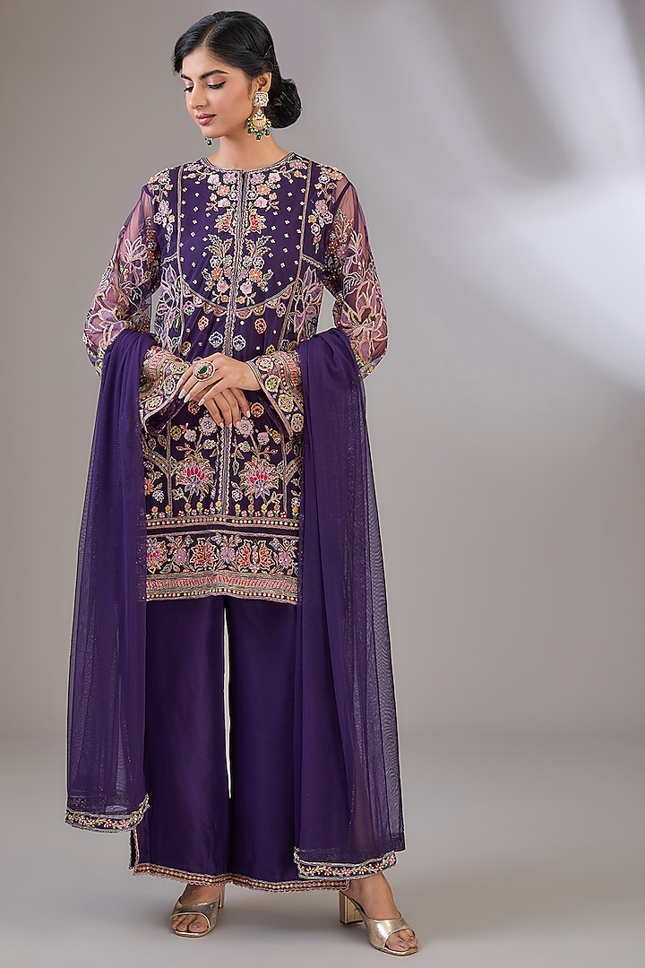 Purple Net Floral Motif Embroidered Kurta Set by Ridhi Mehra at Pernia's Pop Up Shop