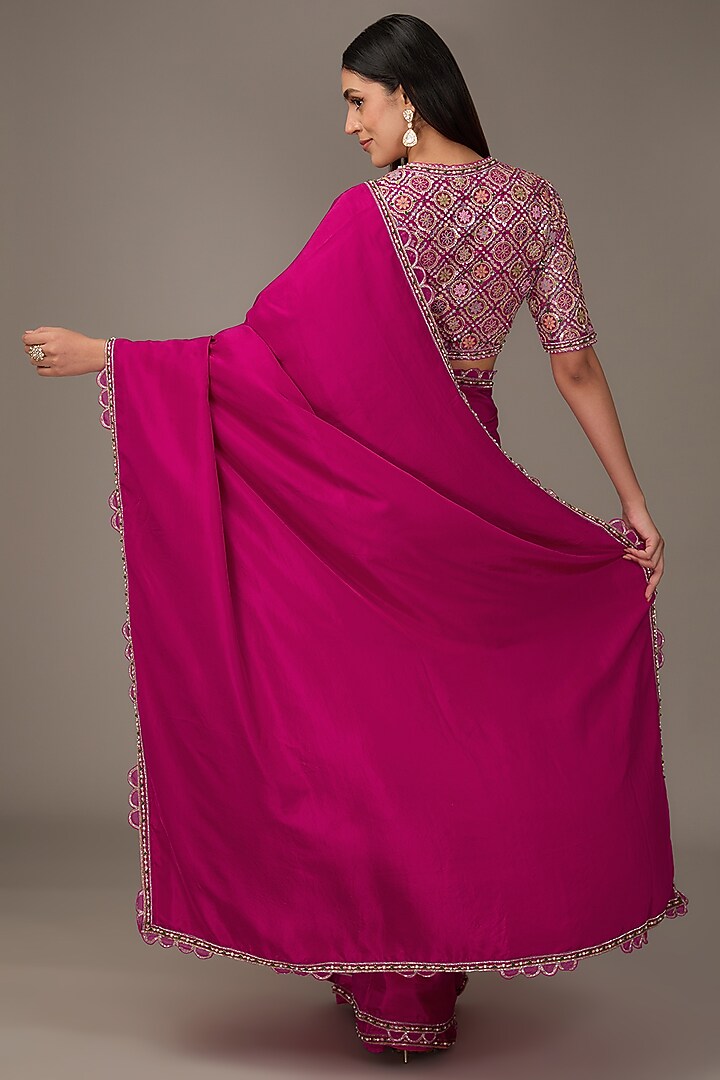 Deep Fuchsia Silk Reception Saree Set by Ridhi Mehra at Pernia's Pop Up Shop