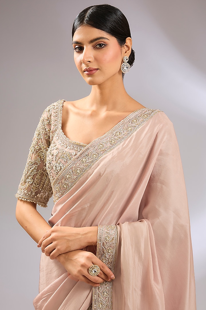 Dusty Pink Flat Silk Embroidered Reception Saree Set by Ridhi Mehra at Pernia's Pop Up Shop