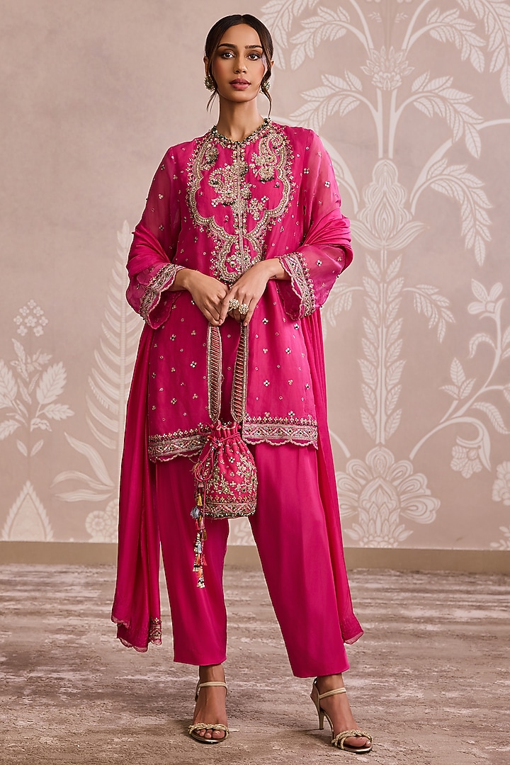 Royal Fuchsia Organza Embroidered Kurta Set by Ridhi Mehra at Pernia's Pop Up Shop
