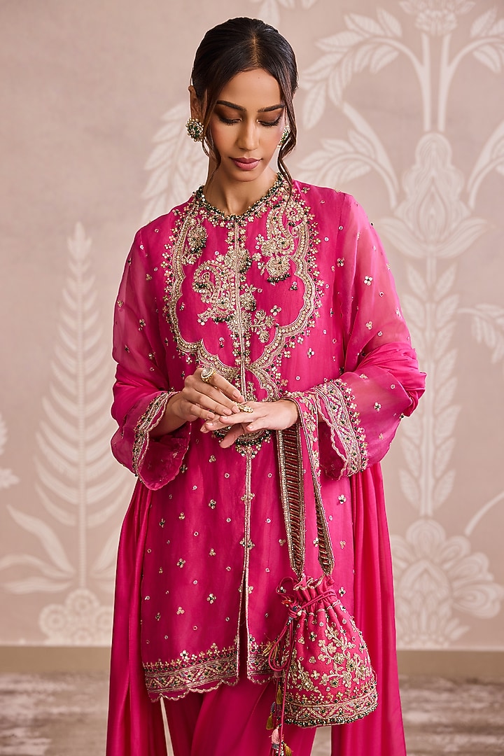 Royal Fuchsia Organza Embroidered Kurta Set by Ridhi Mehra at Pernia's Pop Up Shop