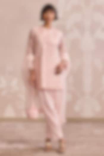 Powder Pink Organza Placement Embroidered Kurta Set by Ridhi Mehra at Pernia's Pop Up Shop