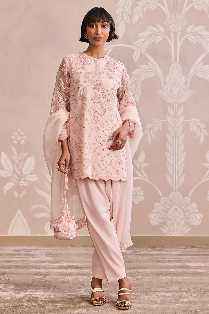 Powder Pink Organza Placement Embroidered Kurta Set by Ridhi Mehra at Pernia's Pop Up Shop